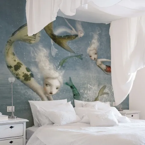 Carta da parati con illustrazione artistica ispirata alle sirene Mermaids di Inkiostro Bianco