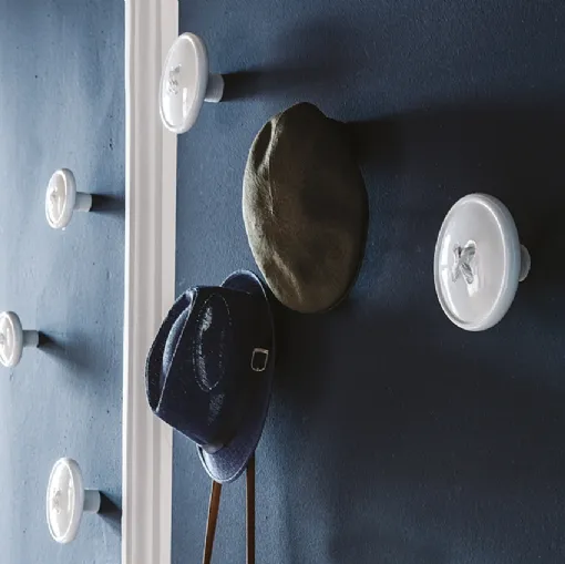 Appendiabiti Bottone in poliuretano rigido verniciato bianco madreperla di Cattelan Italia