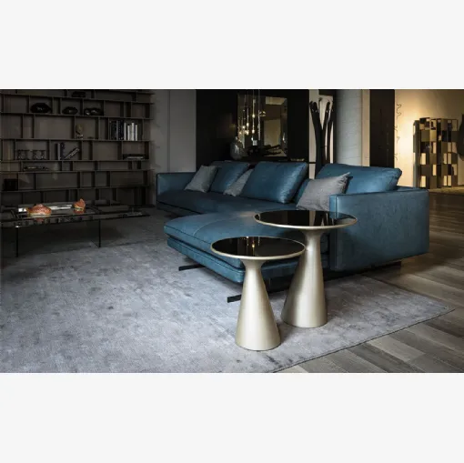Tavolino in poliuretano rigido con piano in cristallo Peyote di Cattelan Italia