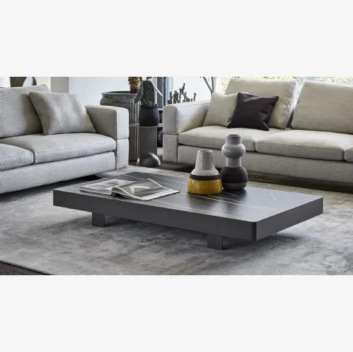 Tavolino rettangolare Jazz con top in ceramica e base in metallo di Bonaldo
