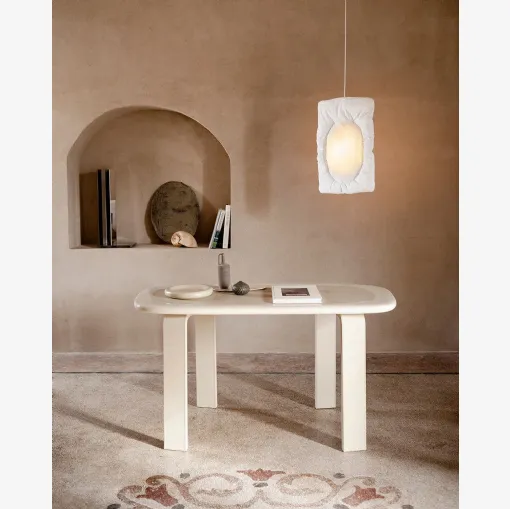 Scrittoio Orbit Desk in laccato e pelle di Tacchini