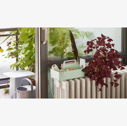 Contenitore multiuso in plastica riciclata Toolbox RE di Vitra