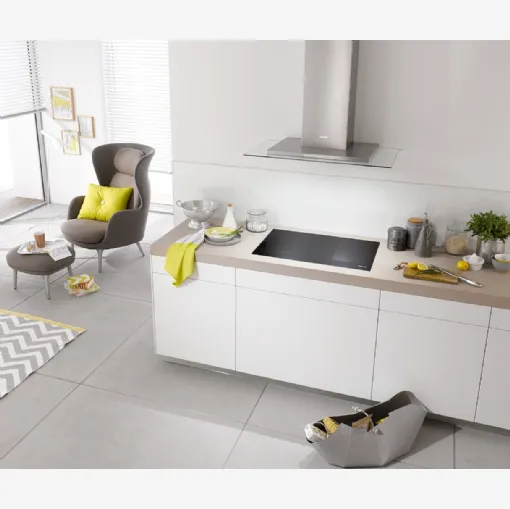 Cappa Aspirante DA 5798 W Next Step a parete con illuminazione Led di Miele