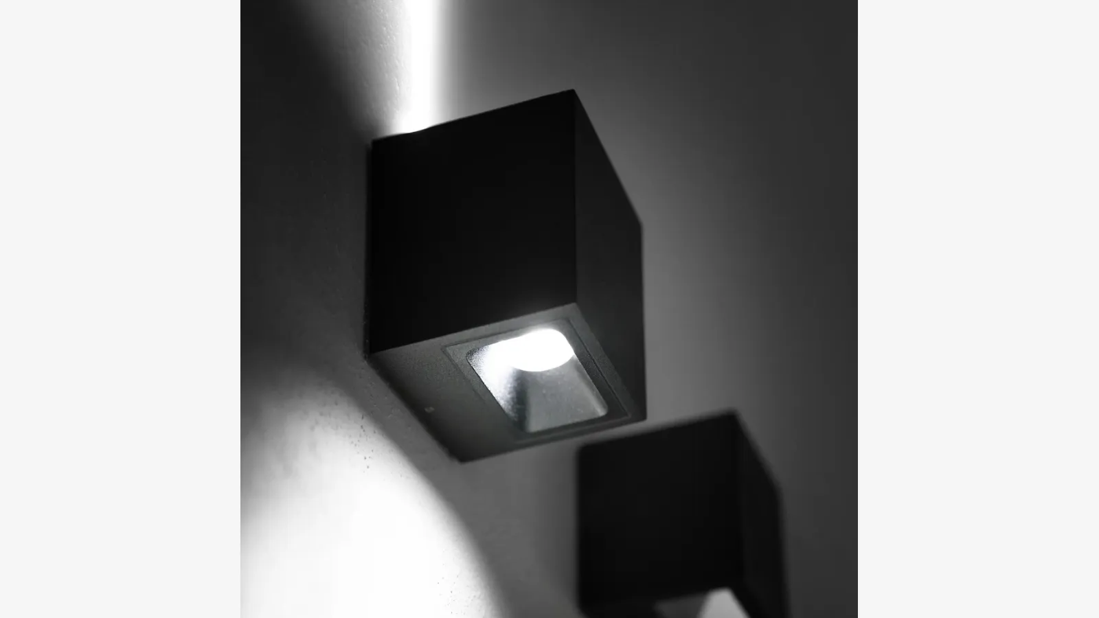 Lampada outdoor Cubit di Linea Light