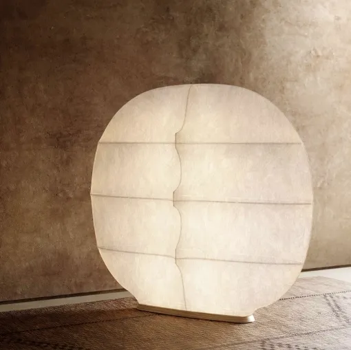 Lampada da tavolo in vetroresina Gunta di Tacchini