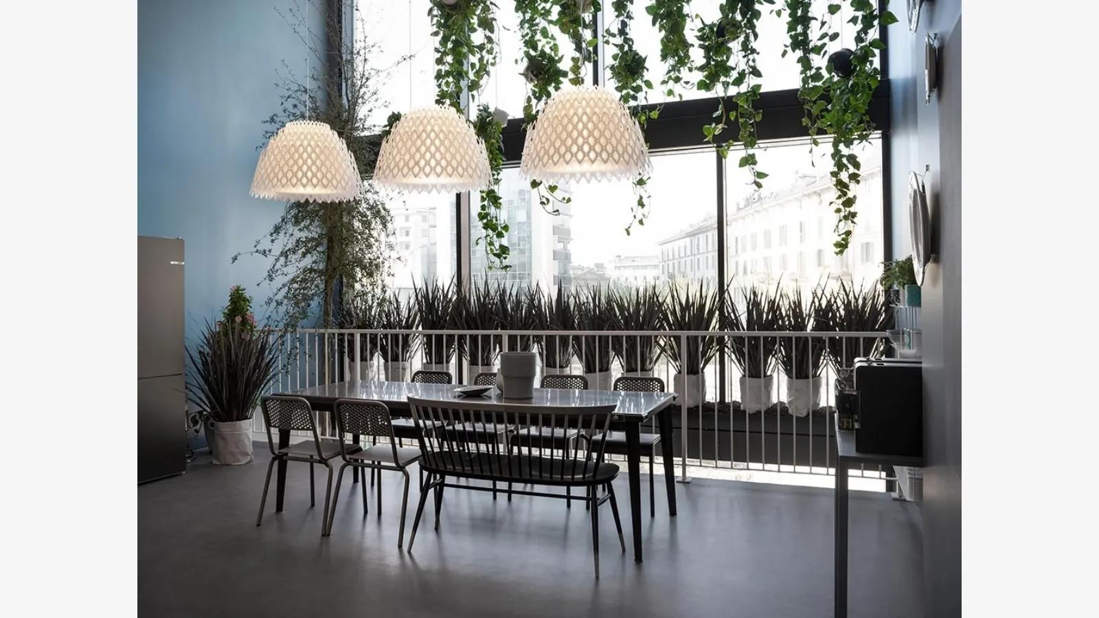 Lampada moderna con trama geometrica Half Charlotte Suspension di Slamp