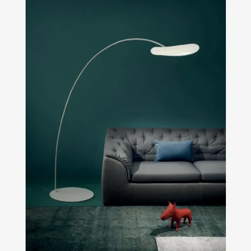 Lampada da terra Mr Magoo in metallo con diffusore in polietilene di Stilnovo