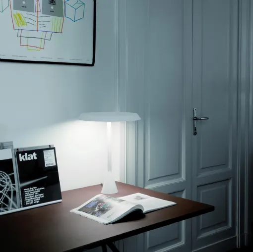 Lampada da tavolo Panama in policarbonato di Nemo