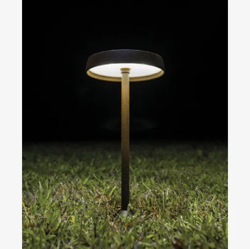 Lampada outdoor Pistillo di Linea Light