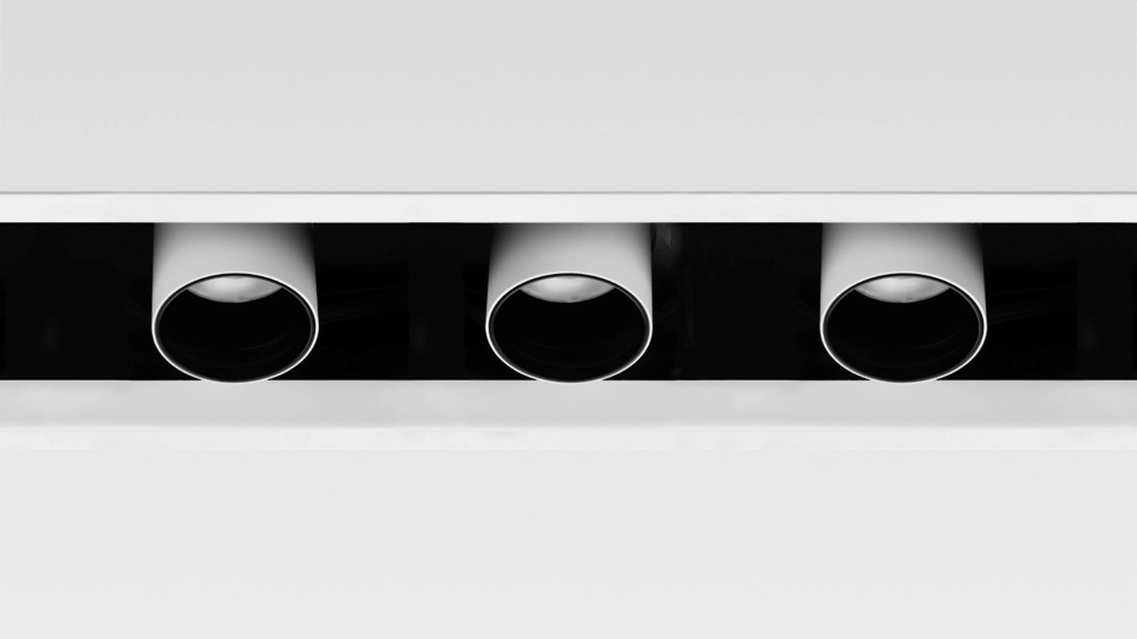 Lampada Unit Channel di Reggiani