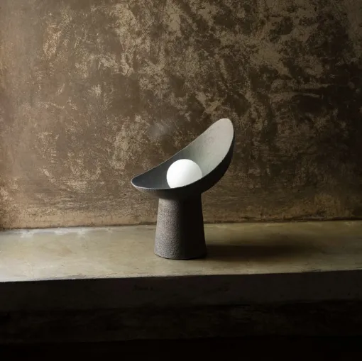 Lampada da tavolo Sophia in ceramica e vetro di Tacchini