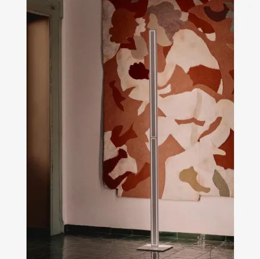 Lampada da terra Tablet in alluminio di Stilnovo