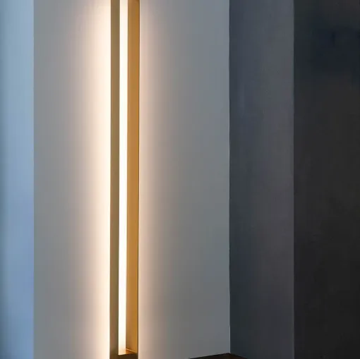 Lampada da terra in alluminio Tru Floor di Nemo