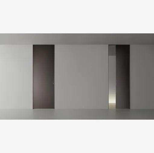 Porta per interni scorrevole Aura in vetro laccato di Rimadesio