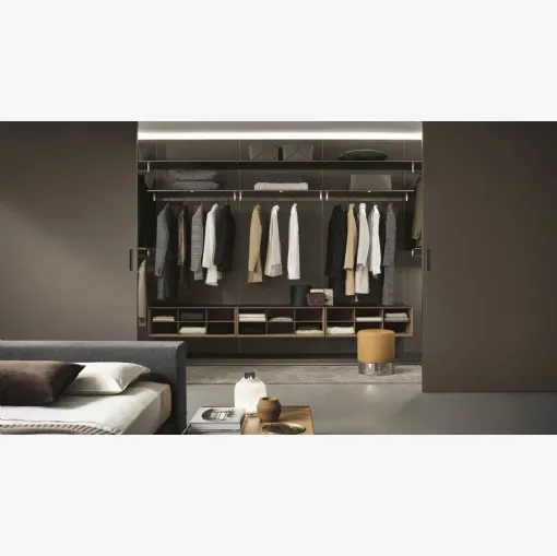 Cabina Armadio Abacus in laccato Bronzo con schienali in ecopelle di Rimadesio