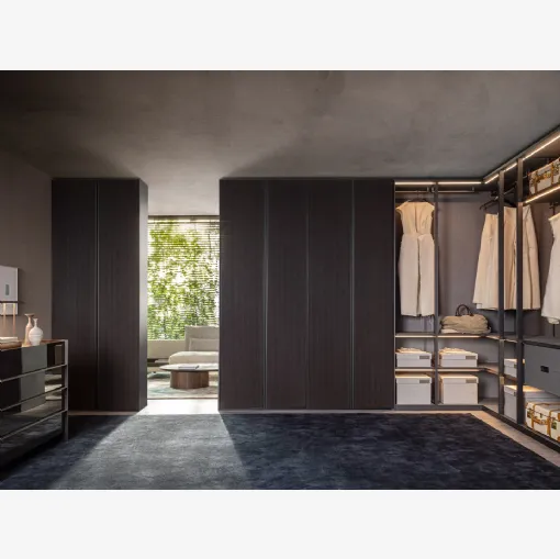 Cabina Armadio con ante battenti Gliss Master Bamboo rivestite in ecopelle di Molteni & C