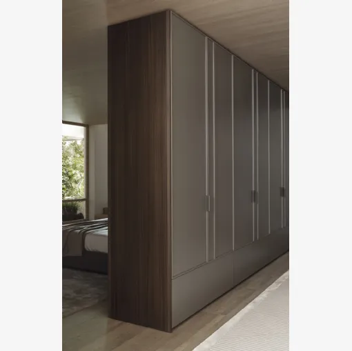 Armadio con ante battenti Gliss Master-Blend in laccato opaco di Molteni & C