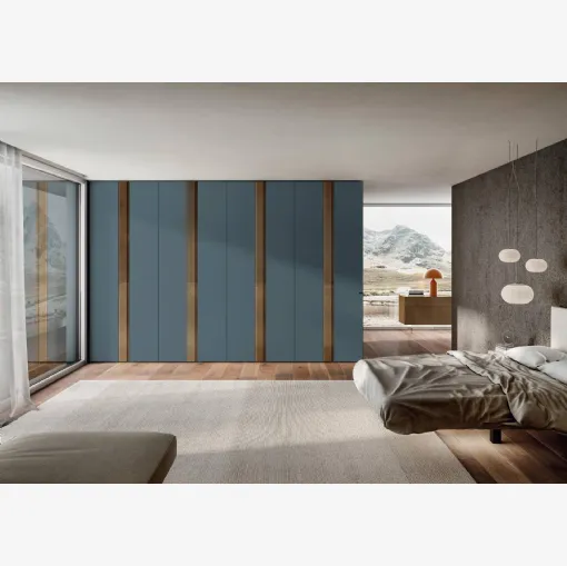 Armadio con ante battenti in laccato opaco con inserti in vetro Groove 1189 di Lago
