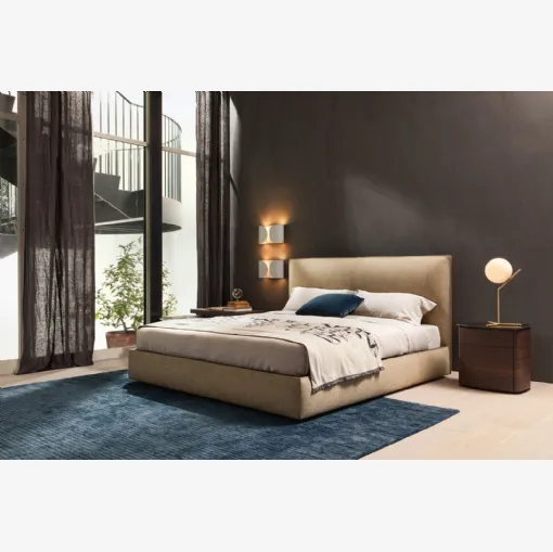Comodino 4040 in legno con top in marmo di Molteni & C