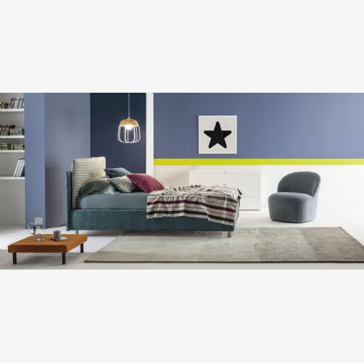 Letto Singolo in tessuto imbottito con testiera Frick di Twils