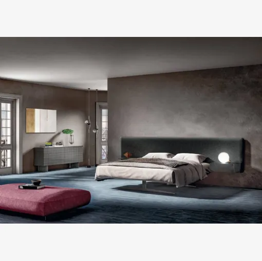 Letto con testiera ampia in tessuto Steel 1747 di Lago