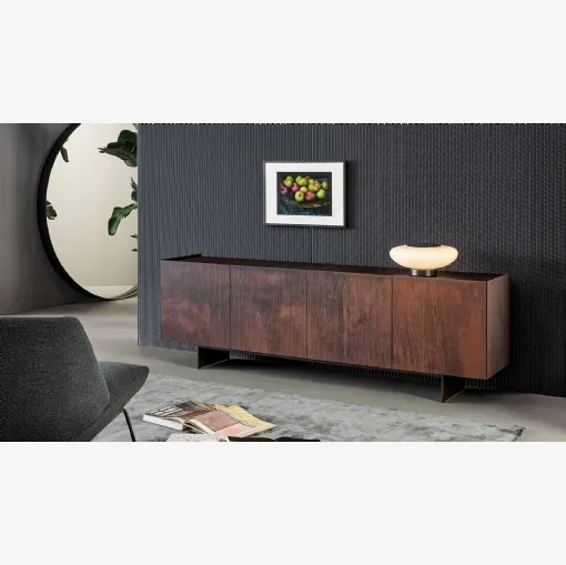Madia Blush in legno con base in metallo di Bonaldo