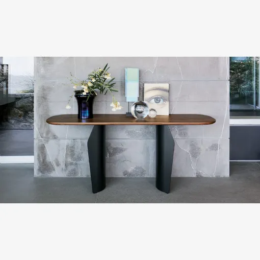 Mobile ingresso Flame Console con top in legno e base in metallo di Bonaldo