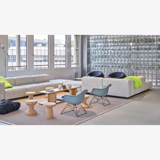 Poltroncina Eames Fiberglass di Vitra