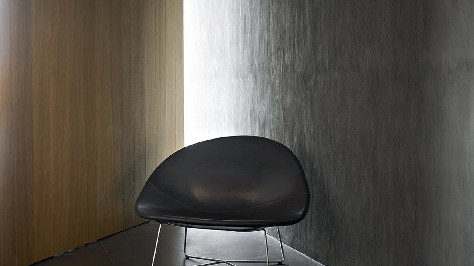 Poltrona in pelle Isola di Tacchini