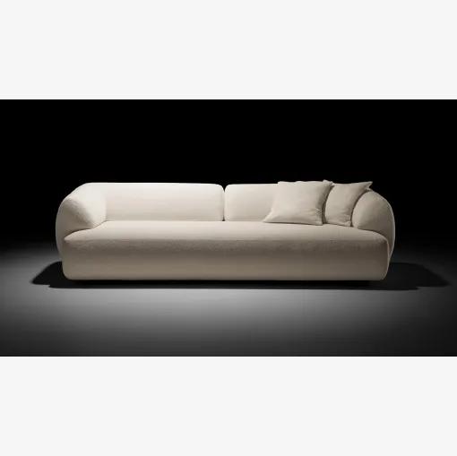 Divano lineare di design Kamari di Twils