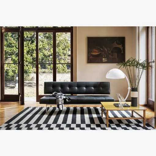 Divano in pelle Oliver di Tacchini