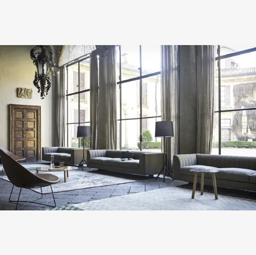 Divano lineare Quilt di Tacchini