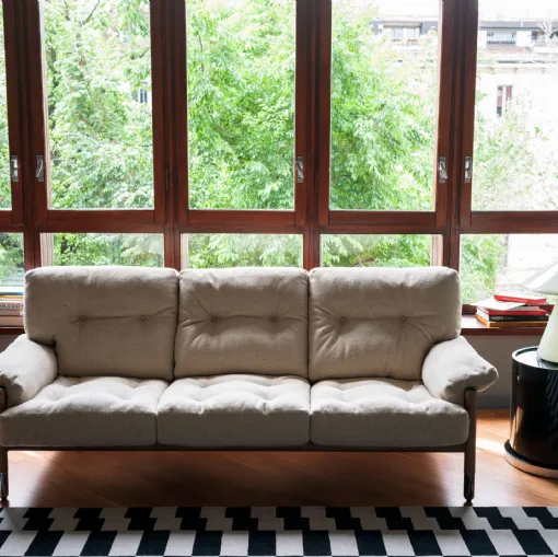 Divano lineare in tessuto Sella di Tacchini