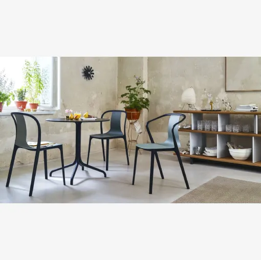 Sedia moderna impilabile in plastica Belleville di Vitra