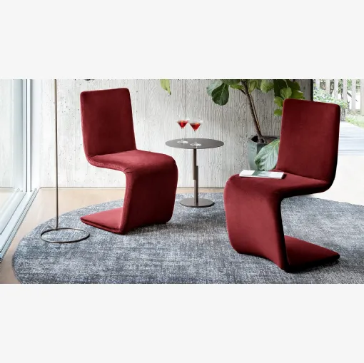 Sedia di design Venere completamente rivestita in tessuto imbottito di Bonaldo