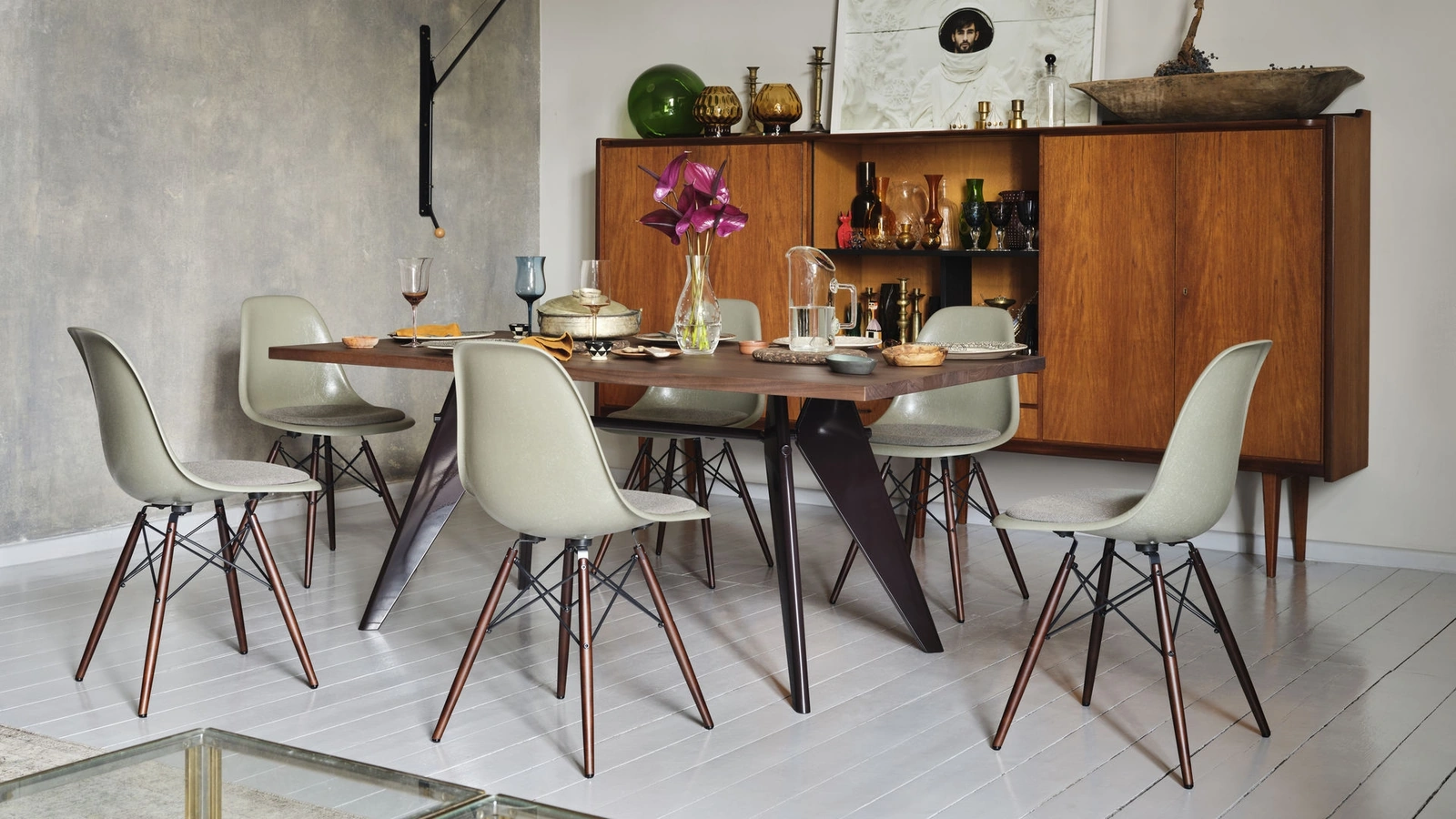Sedia Eames Fiberglass Side Chair DSW di Vitra