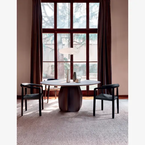 Sedia MHC-3 MIss in legno di Frassino tinto Nero con seduta in corda intrecciata di Molteni & C