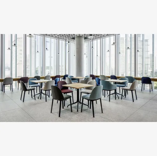 Sedia Softshell Side Chair in tessuto imbottito di Vitra