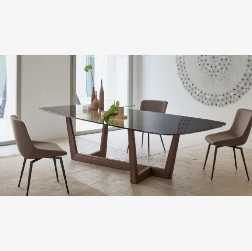 Tavolo Art con top in vetro di Bonaldo