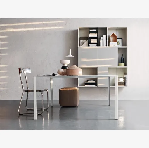 Tavolo quadrato Lessless in Alluminio laccato di Molteni & C