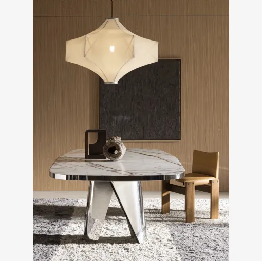 Tavolo Lise con top in marmo di Molteni & C