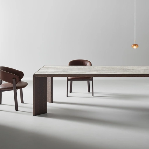 Tavolo Oshi in ceramica e legno di Bonaldo