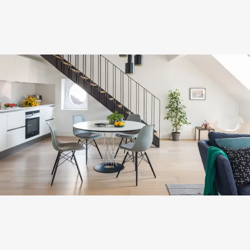 Tavolo rotondo in HPL bianco e base in metallo Dining Table di Vitra