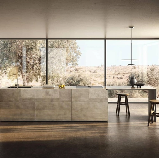 Cucina Design con isola 36e8 Cut Project 2821 di Lago