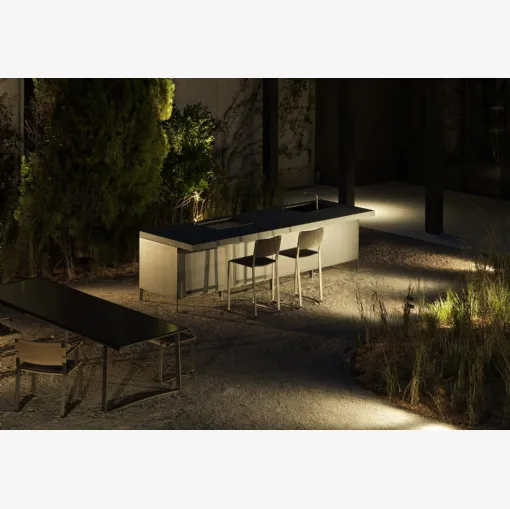 Cucina Design Helios ad isola in materico effetto pietra di Molteni & C