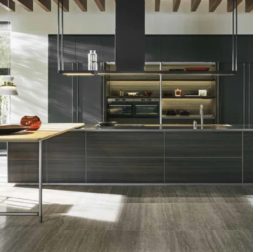 Cucina Design con isola Hi-Line 6 Frame Door in Eucalipto di Molteni & C