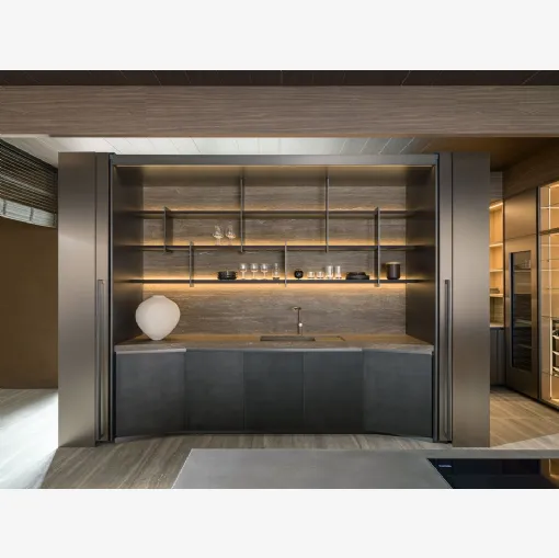 Cucina Design Tivalì 2|0 By Yabu Pushelberg in acciaio con top in marmo di Molteni & C