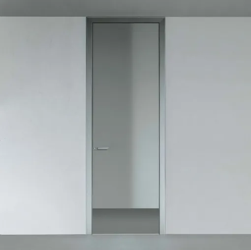 Porta per interni Link+ in vetro grigio cenere con telaio in alluminio di Rimadesio