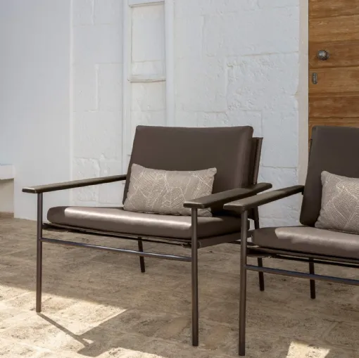 Poltroncina Lounge in acciaio ed ecopelle Allure di Talenti
