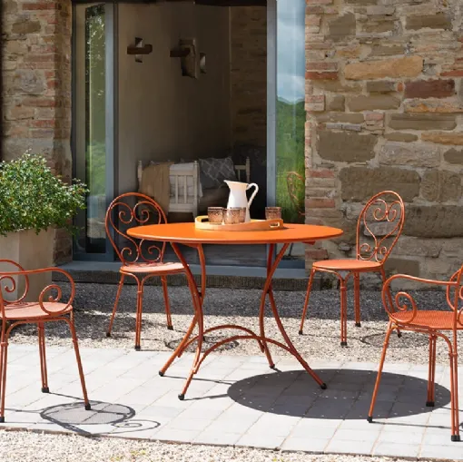 Tavolo e Sedie Pigalle di Emu